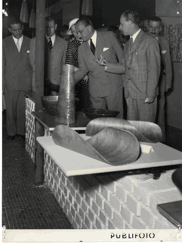 Image for X Triennale - Visita dell'on. Cesare Merzagora, Presidente del Senato - Fernanda Wittgens - Ugo Zanchetta