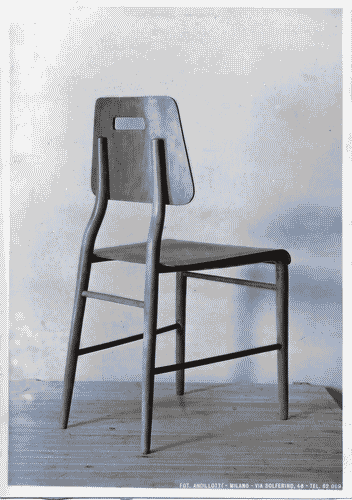 Image for VIII Triennale - Arredamento - Prima parte. Mobili singoli suddivisi per funzione - Sedia in compensato curvato - Luigi Fratino