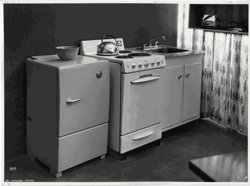 Image for X Triennale - Canada - Gruppo cucina - Beric Ohlson - Sylvester Szabò - Harold Stacey