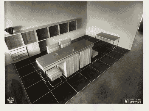 Image for VI Triennale - Padiglione nel parco Sempione. Mostra dell'abitazione - Alloggio n. 10: Sala da pranzo trasformabile in stanza di soggiorno di Mario Labò