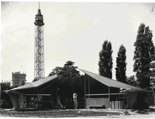 Image for X Triennale - Parco Sempione - Padiglione per soggiorno - Lavori di costruzione - Ico Parisi - Silvio Longhi - Luigi Antonietti