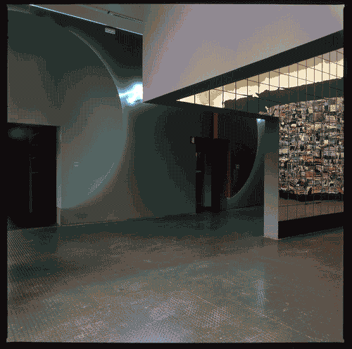 Image for XVII Triennale - Le città del mondo e il futuro delle metropoli - Oltre la città la metropoli - Grafica (figure e illustrazioni, fra immagine e messaggio)