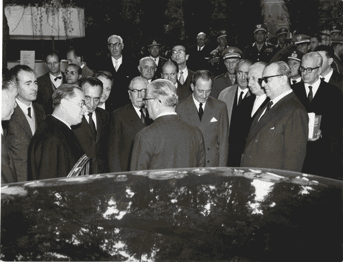 Image for XII Triennale - Visita del Presidente della Repubblica Giovanni Gronchi - Ivan Matteo Lombardo - Vico Magistretti - Agenore Fabbri - Tommaso Ferraris - Virgilio Ferrari