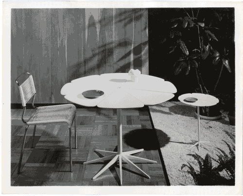 Image for XII Triennale - Sezione degli Stati Uniti d'America - Casa americana - Tavoli Petal di Richard Schultz