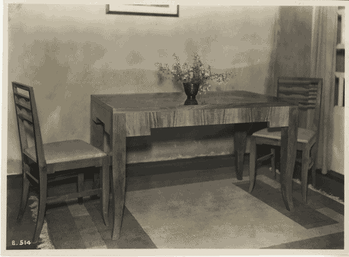 Image for IV Triennale - Giardino - La casa del dopolavorista di Luisa Lovarini - Tavolo e sedie della sala da pranzo