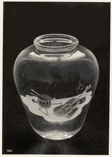 Image for V Triennale - Arti decorative e industriali - La Strada-Mostra d'ambienti moderni - Saletta d'esposizione di Fontana Arte - Vaso di cristallo incisoa ruota e a sabbia