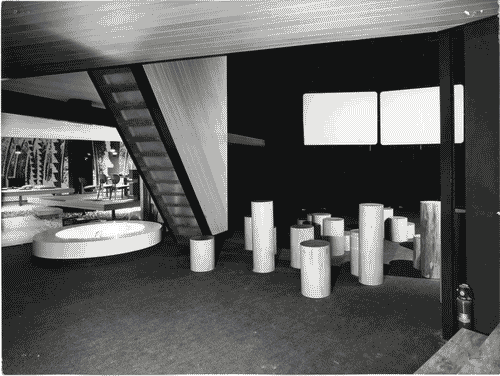 Image for Schermi per la proiezione di filmati sul tema della scuola