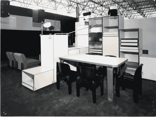 Image for XIV Triennale - Padiglione nel Parco Sempione - Espressioni e produzioni italiane - Prima zona - Sistema programmabile per abitare - Sala da pranzo- Joe Colombo