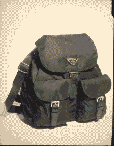 Image for Tra moda e design, linea infinita - Zainetto in nylon (pocono) di Prada