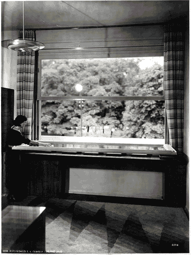 Image for V Triennale - Mostra dell'abitazione - Casa per le vacanze di un artista sul lago di Giuseppe Terragni e altri