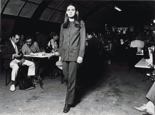 Image for XIV Triennale - Sezioni nazionali - Francia - L'abbigliamento - Sfilata -Michel Schreiber - Patrick Hollington