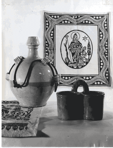 Image for XI Triennale - Mostra delle Produzioni popolari italiane - Scomparto dell'Emilia Romagna - Fiasca romagnola e porta-bottiglie