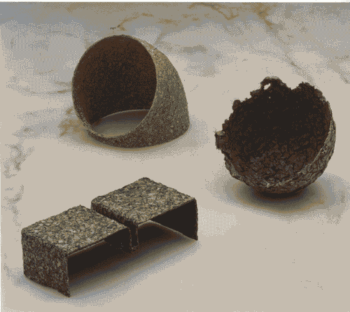 Image for XVIII Triennale - Partecipazioni internazionali - ICSID. I tre fondamenti dell'ICSID - Materiale biodegradabile ottenuto da foglie triturate con amido