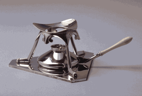 Image for XX Triennale - La memoria e il futuro - Christopher Dresser. Un designer alla corte della regina Vittoria - Réchaud placcato d'argento