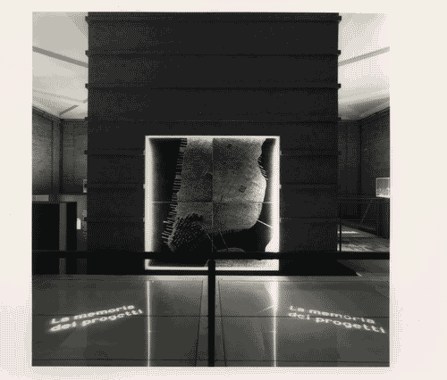 Image for XVII Triennale - Le città del mondo e il futuro delle metropoli - Oltre la città la metropoli - Cartografia (il significato dei sistemi formali e invisibili)