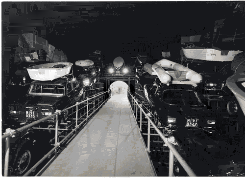 Image for XIII Triennale - Sezione dell'Italia - Seconda parte: l'equilibrio perduto- Secondo settore: Il tempo delle vacanze