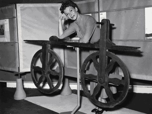 Image for IX Triennale - Mostre temporanee - Mostra didattica sull'evoluzione della bicicletta - Bicicletta d'epoca in legno