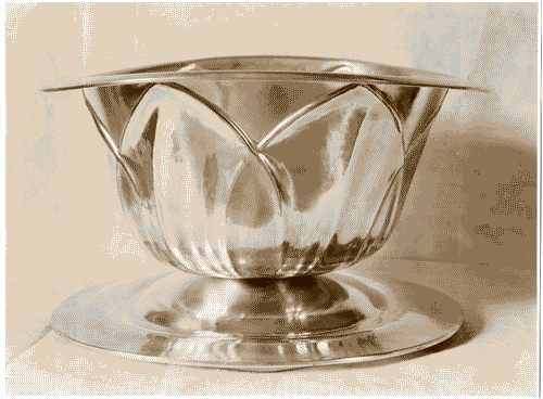 Image for II Biennale - Sezione della Germania - Sezione argenteria e oreficeria - Coppa in argento martellato