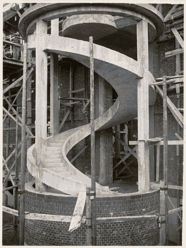 Image for Costruzione del Palazzo dell'Arte - Cantiere - Scala elicoidale