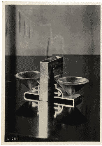 Image for IV Triennale - Sezione dell'E.N.A.P.I. - Saliera in argento di Ernesto Puppo