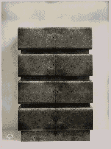 Image for VI Triennale - Mostra dell'arredamento - Cassettiera placcata in radica di olmo di Carlo Turina