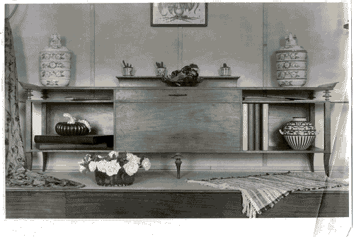 Image for III Biennale - Sala de Il Labirinto, particolari di arredamento - Cassone per libri di Tomaso Buzzi