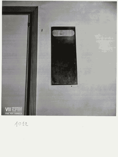 Image for VII Triennale - Mostra dell'arredamento alberghiero - Ambiente n. 2: Camera d'albergo cittadino di transito di Giulio Minoletti - Asse da stiro per pantaloni