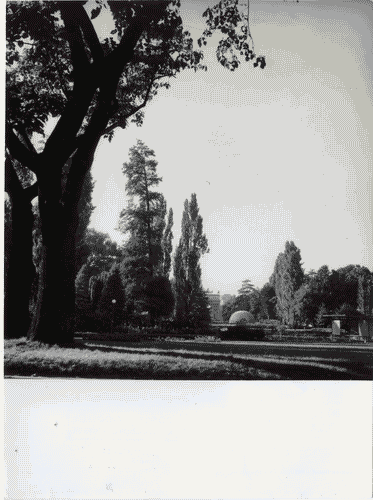 Image for X Triennale - Parco Sempione - Partecipazione statunitense. Abitazione a cupola geodetica Füller - Roberto Mango