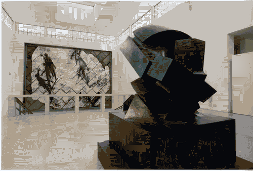 Image for XVIII Triennale - Atrio del primo piano - Dipinto "La Piazza" di Giuliano Collina - Scultura di Umberto Boccioni