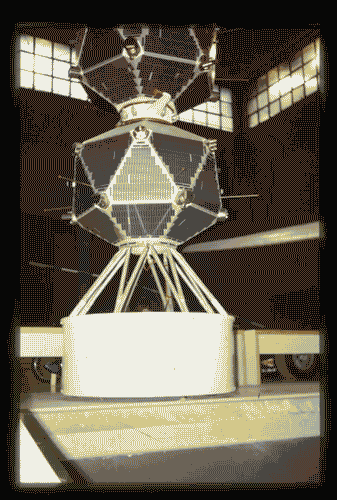 Image for XIV Triennale - Mostra del grande numero - Introduzione - Rassegna del prodotto individuale ad alto livello tecnologico - Satellite Vela per il controllo delle esplosioni nucleari