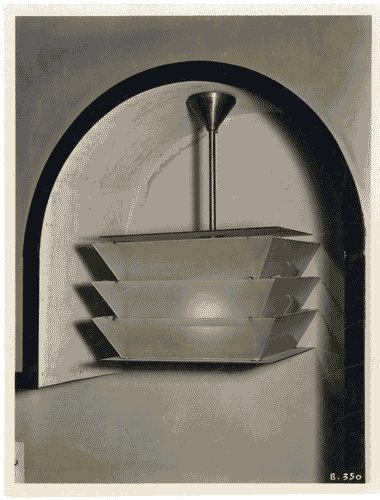 Image for IV Triennale - Galleria dell'illuminazione - Lampadario della S.A. Vedar