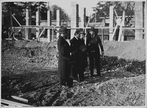 Image for Sopralluogo ai lavori di costruzione del Palazzo dell'Arte - Giulio Barella