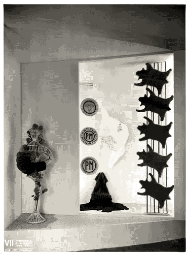 Image for Vetrina della ditta "Antiflex pellicce", nella Mostra delle vetrine