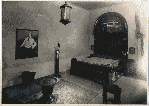 Image for Camera da letto, nella sala dei fratelli Ratti di Monza