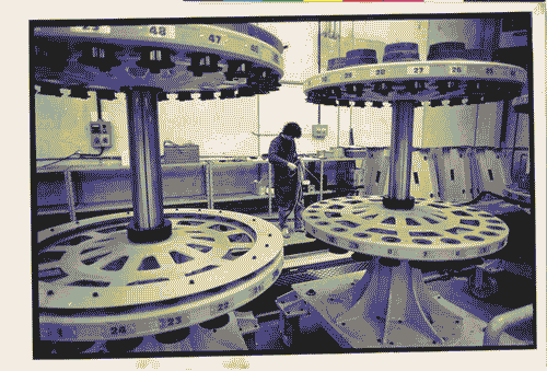 Image for Il luogo del lavoro - Il presente possibile e da pretendere - Il fascino delle possibili occupazioni - Tools per robots alla Jobs di Piacenza