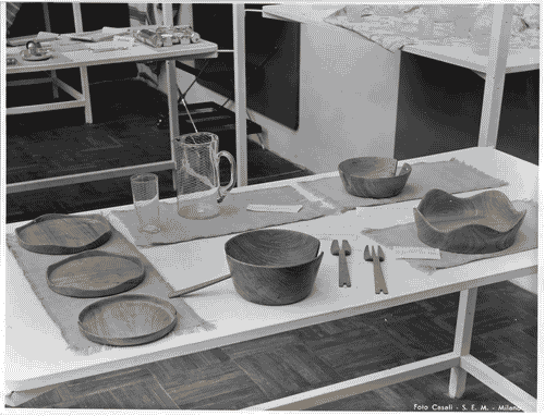 Image for VIII Triennale - Oggetti per la casa - Stoviglie in legno - Caraffa e bicchiere in vetro