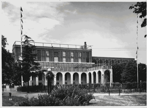 Image for IX Triennale - Palazzo dell'Arte - Facciata verso il parco Sempione (fronte Est)