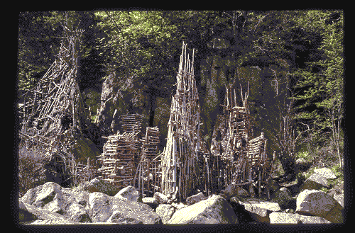 Image for XVIII Triennale - Partecipazioni internazionali - Svezia. Una fabula svedese - Lars Vilks, "Nimis", Scultura architettonica in legno