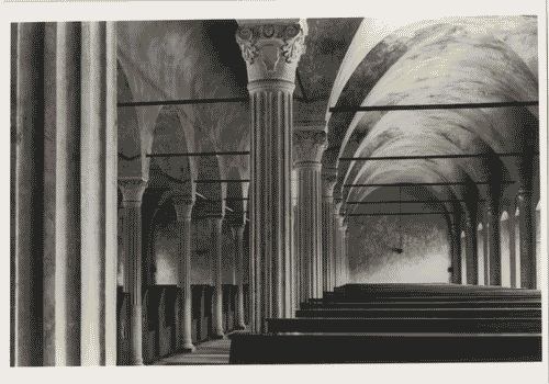 Image for Il luogo del lavoro - Il presente possibile e da pretendere - La biblioteca accessibile - un confronto con il passato: la biblioteca Malatestiana diCesena - Biblioteca Malatestiana di Cesena. La sala di lettura