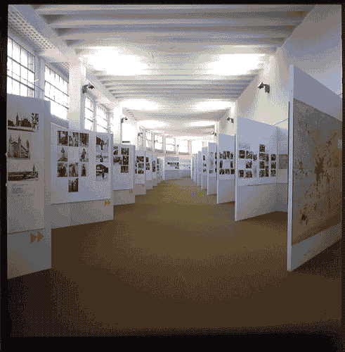 Image for XVI Triennale - Secondo ciclo - Conoscenza della città - Le trasformazionidel centro e della periferia: Torino e Bergamo