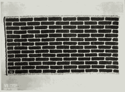 Image for VII Triennale - Galleria dell'arredamento - Prima parte - Ambiente di soggiorno per un collezionista di Enrico Ciuti - Tappeto di Enrico Ciuti e Fede Cheti