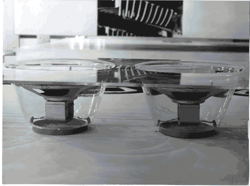 Image for XI Triennale - Mostra internazionale dell'Industrial Design - Altoparlante di plastica e rete di plastica