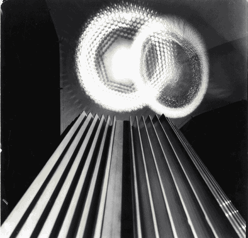 Image for XV Triennale - Sezione italiana. Lo spazio vuoto dell'habitat - Fonti luminose "Egghead" di Cesare Fiorese