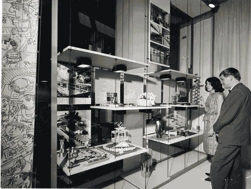 Image for XII Triennale - Sezione della Germania - Esposizione di giocattoli e di fotografie di scuole